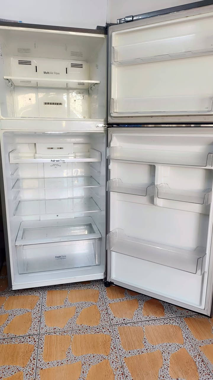 ثلاجه ماركه الجي LG خوشناو الاصلي حجم 16 قدم ماطور انفيرتر نظافه ممتازه جداً ضمان فحص 10 ايام شرط التبريد والتجميد السعر 200 الف نهائي الشراي يتفضل خاص


**إذا كنت صاحب هذا الإعلان وتريد حذفه لأي سبب، رجاءا أرسل رسالة إلى الدعم الفني**