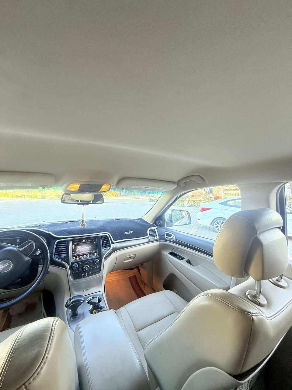 جيب  شيروكي فئه لمتدد عدا فتحه موديل 2015 شاشه جبيره جلد داخل بيجبي كهرباء رقم بغداد تحويل مضمون ماشيه فقط 96  اصل سبير منازل بيها قطعتين بدون دواخل جاملغ +بنيد  وبقيه مكفول مكاني النجف للاتصال ***********
السعر 181 ورقه بيها مجال
