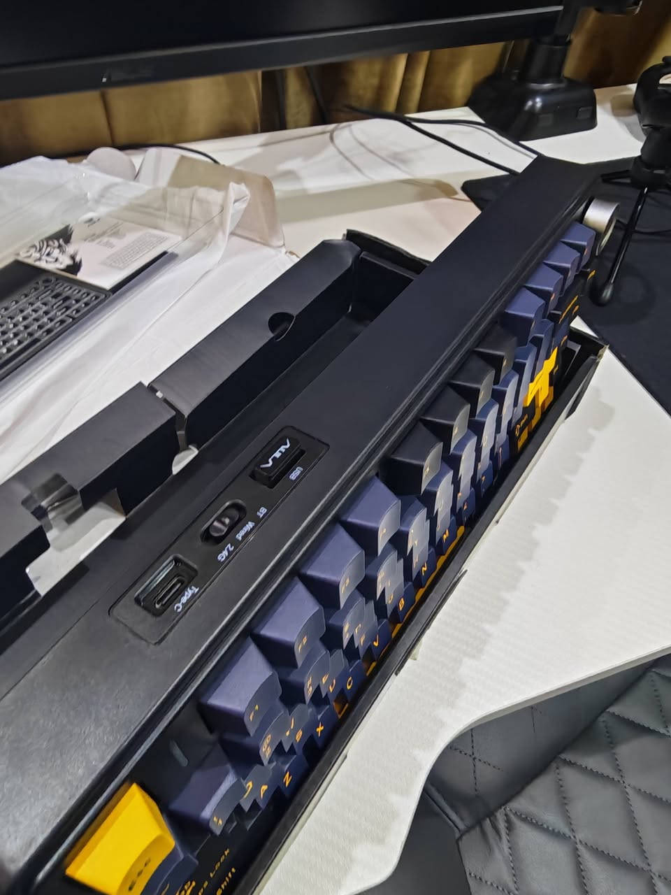 السلام عليكم
كيبورد AULA F75 وايرليس جديد غير مستخدم للبيع او المراوس باتاك شارك سعره 60 الف قفل مكاني البنوك او شارع فلسطين وهذا رقمي ***********
