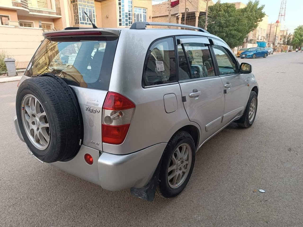 السلام عليكم ورحمة الله وبركاته 🚗شيري تيكو 2011
—————————-
🧿بسعر البلاش 53 ورقه وبيه مجال حك الجية 
مواصفات :
🚗فتحة 
🚗كشنات جلد 
🚗تحكم ستيرن جهتين 
🚗مثبت سرعه
🚗تدفئة كشنات 
🚗سنتر لوك 
🧿هزه  وسنويه ورقم جديد انكليزي شرط التحويل 
بأسمي شخصيآ 
محرك وكير ميكانيكي لاتبخير ولا تنقيص 
السياره مصبوغه حزام جماليه اثر جراد  بدون تكم وبدون قمارة 
مكان السيارة الدورة 
رقم الهاتف : ***********

