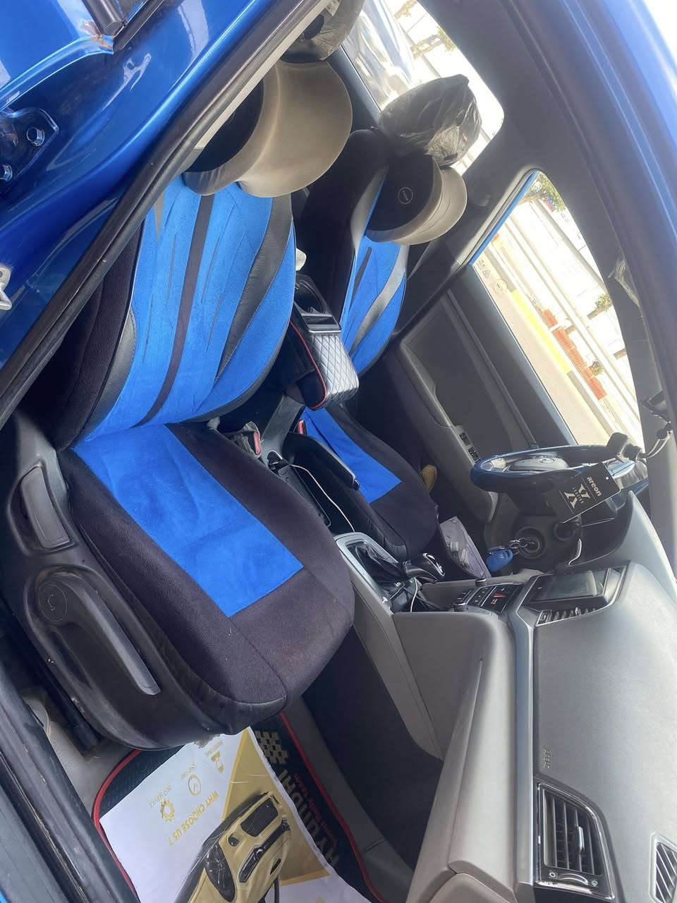 سلام عليكم
النترا 2017 للبيع 
لون بحري  مواصفات نص 
شاشة 
كامرة 
تحكم جهتين 
ويل كب حجم 16
السيارة مكينة مفتوحة  رفع كازكيت 
كير  خير من الله 
ضرر سابقاً دعاميات 
وصار بيها باب الخلفي بارد  فقط بعده ممكحل 
مكان السيارة بغداد  الزيتون مجاور مجمع الزيتون السكني 
تاخذ سنوية ب اسمك  
رقم الهاتف ***********
واتساب واتصال هم ***********
