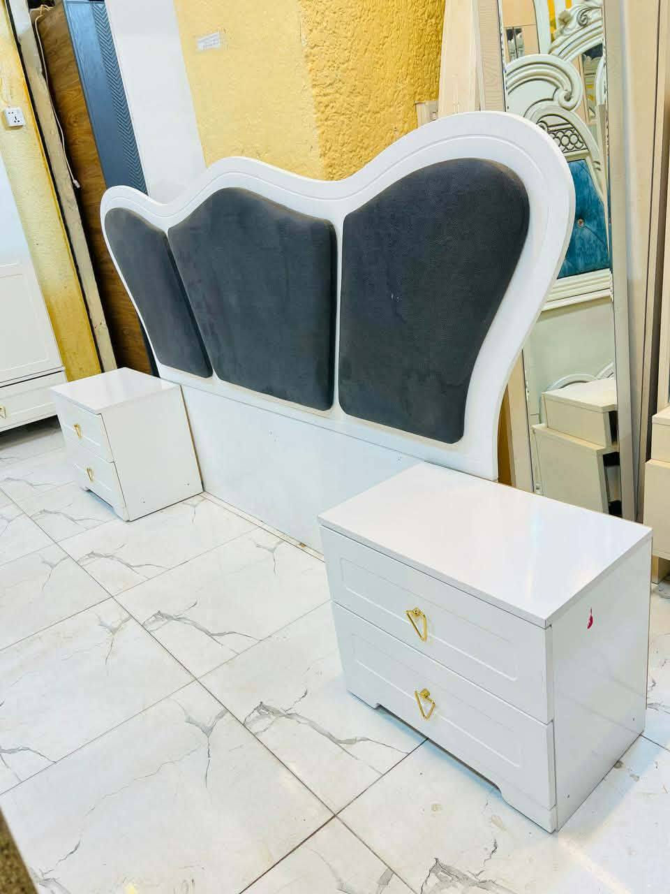 غرفه نوم تركي 🇹🇷🫡
5 قطع ضخم موديل كانتري ي
شركه عالمية لل اثاث سجج هادروليك صبغ حراري بسعر 650 مع شد ونقل مجاني 🧑‍🔧


**إذا كنت صاحب هذا الإعلان وتريد حذفه لأي سبب، رجاءا أرسل رسالة إلى الدعم الفني**