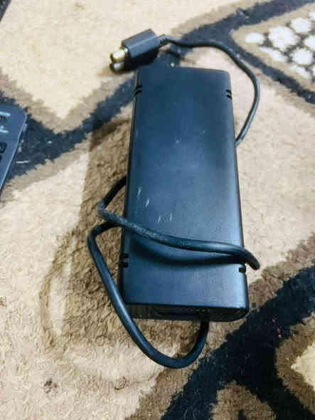 السلام عليكم عندي اكس بوكس 360 نضافة فول للبيع مع ماوس وكيبورد للجوال سعر 80 قفل 75 بدون احراج

مكان موصل أيسر رقم ***********
