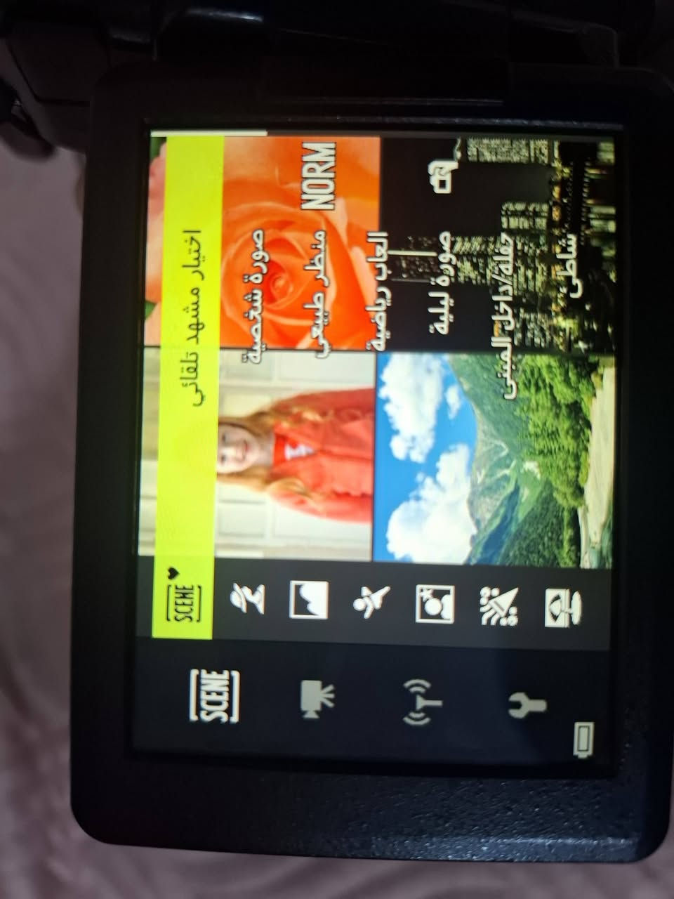 السلام عليكم 
نيكون p1000 غنية عن التعريف
زوم متصل 125× بدقة 4k
مستخدمة نظيفة جدا 
السعر 
من فترة طويلة عندي ما اعرف سعرها بالضبط
الملحقات فقط شاحنة
للتواصل 
***********
