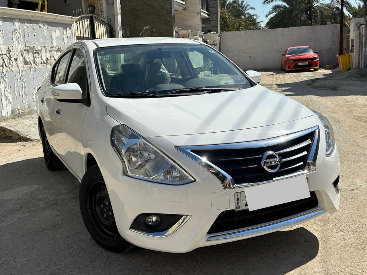 � نيسان صني 2025 مصري
رقم أربيل – تحويل مباشر

📏 ماشية 6000 كم 
المواصفات:
• كير  أوتوماتيك
• شاشة + كامرة خلفية
• تحكم ستيرن
• مرايا كهرباء
• حساسات خلفية
• تبريد امامي وخلفي
• ⁠4 جام كهرباء 

✅ مكفولة من الصبغ والبارد فقط تكحيل رصعة بالجاملغ الامامي 

💰 السعر: 12300$ 

📍 العنوان: بغداد – الدورة / مدخل البعيثة 
📞 ***********
