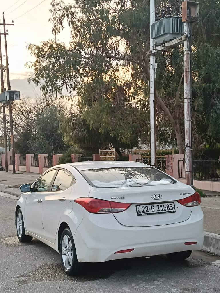 النترا 2012 مەکینە16چملخ و بۆنیتی پیوەیە کەمی ناوی گردە ڕەقم و سنەوی تازەیە سعری 96وەرقە دەفتەر بەنزینیشی هەیە 
***********
*********** كركوك, العراق
