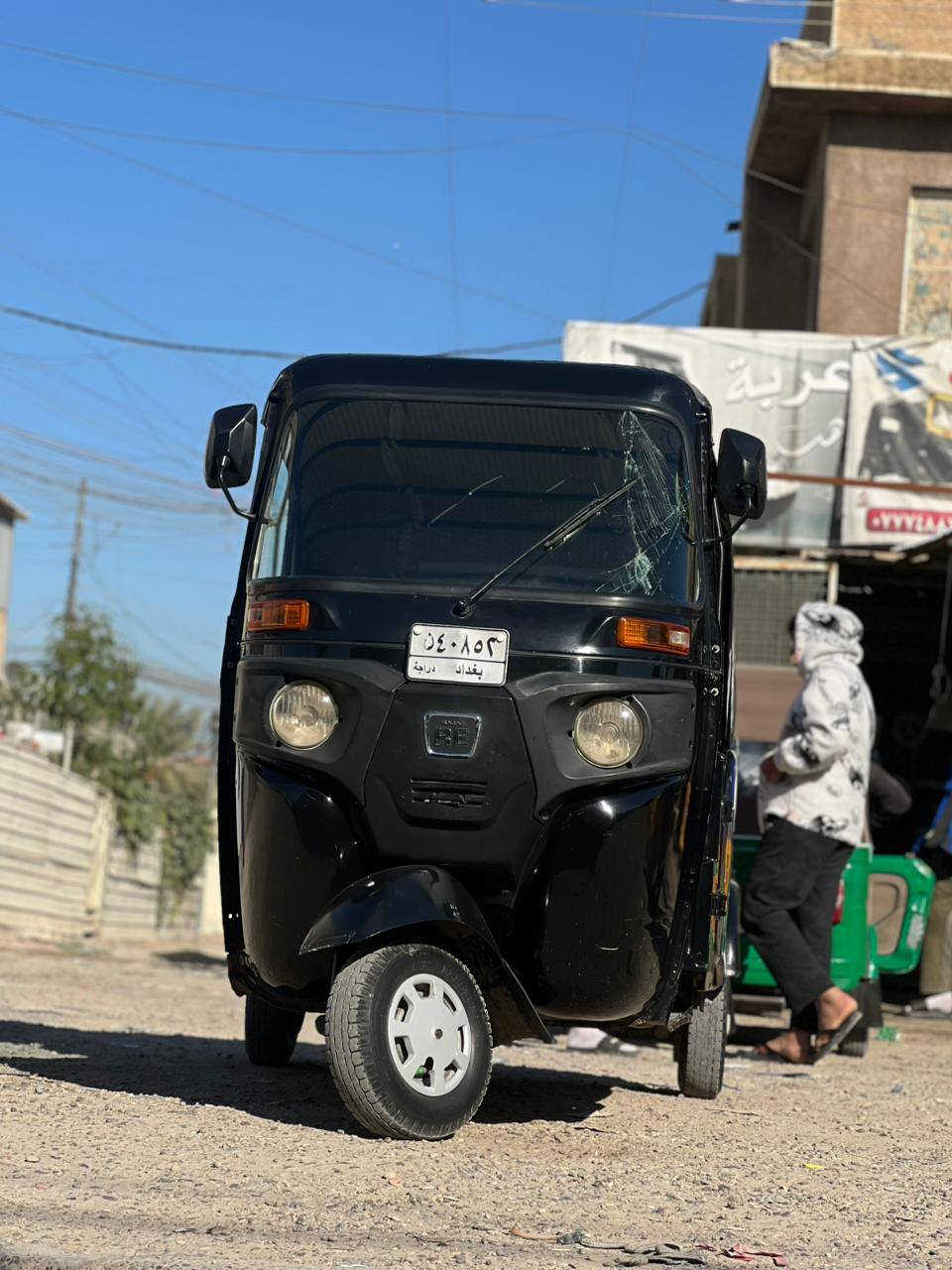 السلام عليكم تكتك موديل 22 رقم وسنويه شهر ال 11 تحويل مباشر تخم تاير دووشمه جديده 
مكينه كير اكسل مكفولات تراي زيرو مكفوله.  العنوان 
بغداد البياع تقاطع درويش الشراي يتصل ***********
