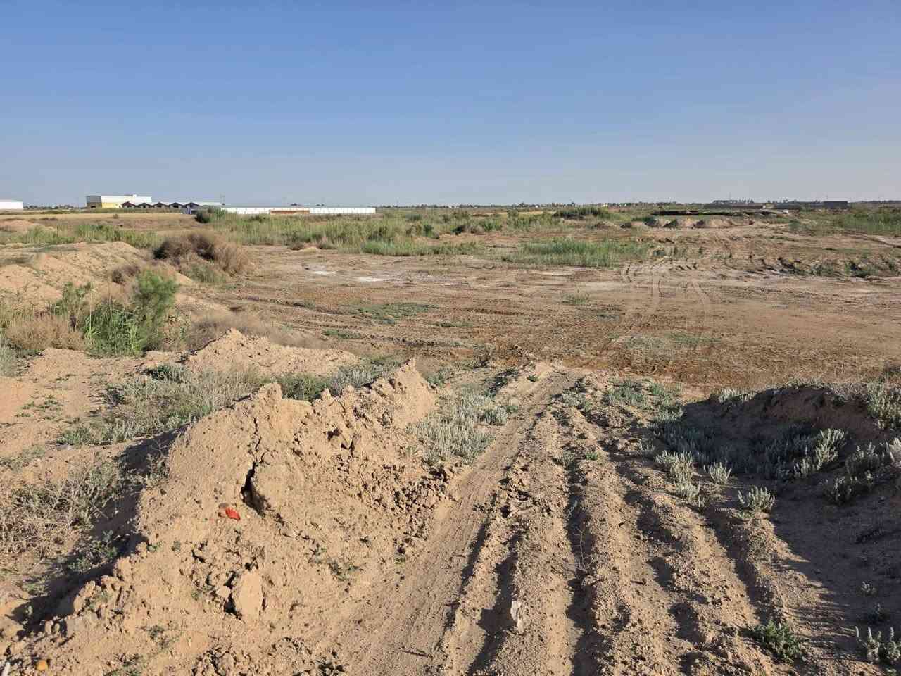 عقد  للبيع في منطقة الحامضية 
المساحة ٢.دونم واجهه ٤٤ متر 
توفر ماء وكهرباء 
يصلح مزرعة او اي مشروع استثماري
***********

