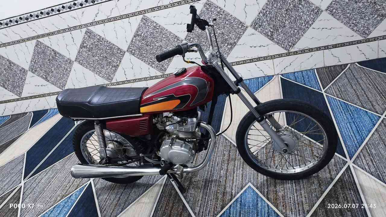 دراجه للبيع بدون سعر 550 وبيه مجال شراي يتصل ***********
