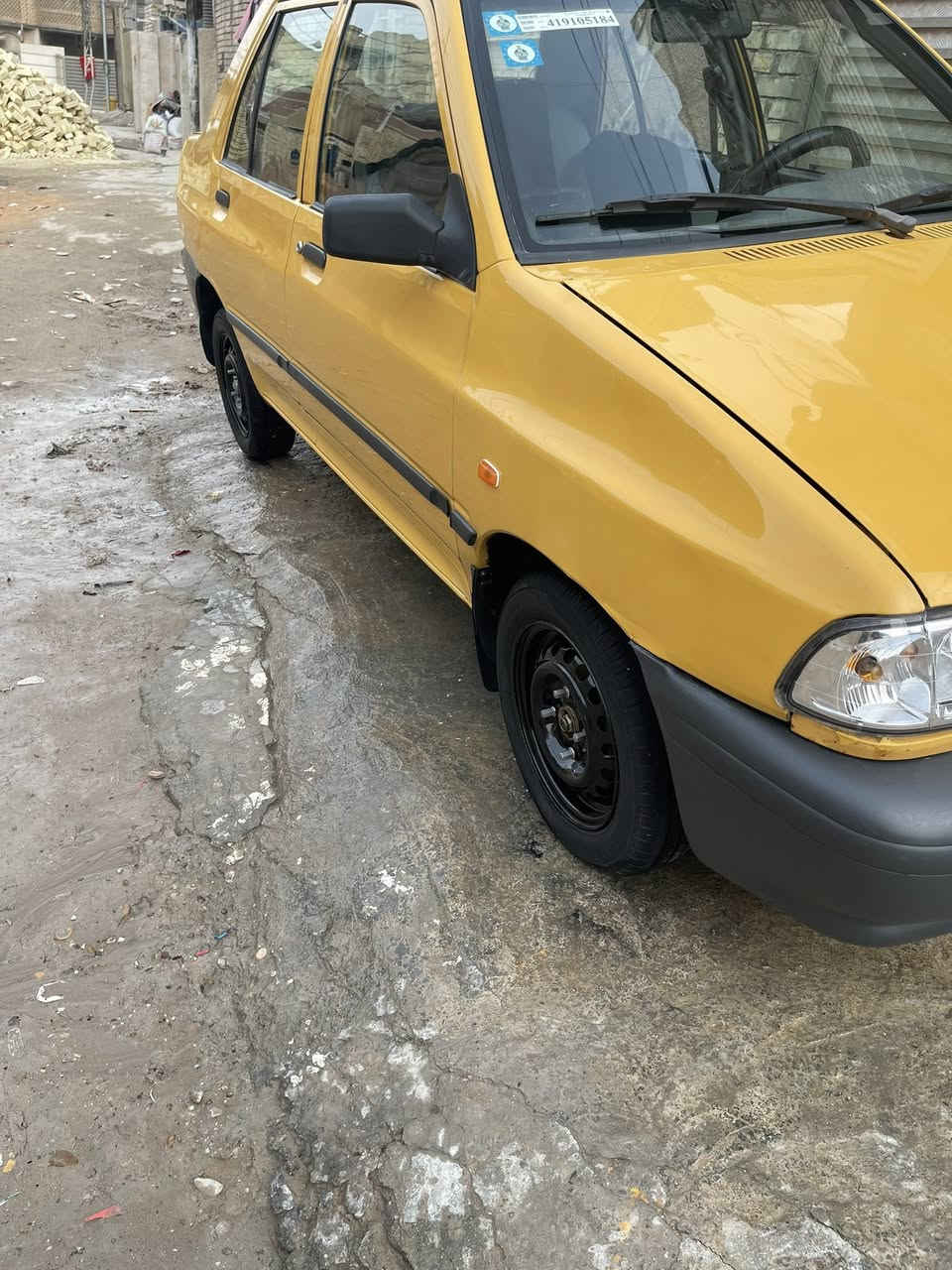 سلام عليكم سايبه 2015 بيه دواير الخلفيه مصلحه أو شاصي واحد هم مصلح كير مكينه حداديه كله جديد مصفره سياره كامله مثل ما شوف العنوان البلديات سعر 35 بيه مجال ***********
