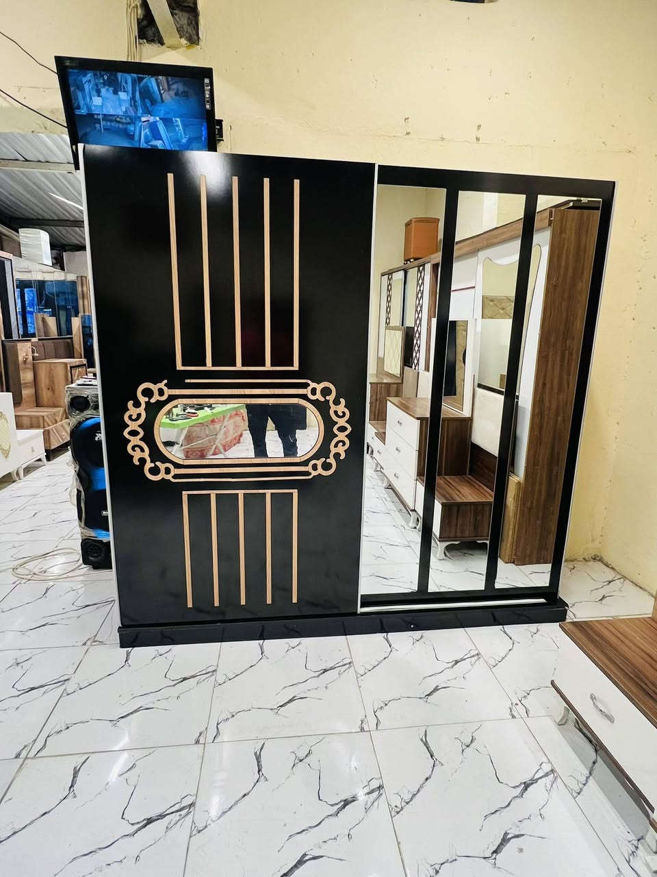 غرفة نوم تركي مستعمل نظيفة السعر ٤٠٠ وتوصيل داخل بقداد مجاني مع الشد ونقل محافضات كروة تواصل خاص


**إذا كنت صاحب هذا الإعلان وتريد حذفه لأي سبب، رجاءا أرسل رسالة إلى الدعم الفني**