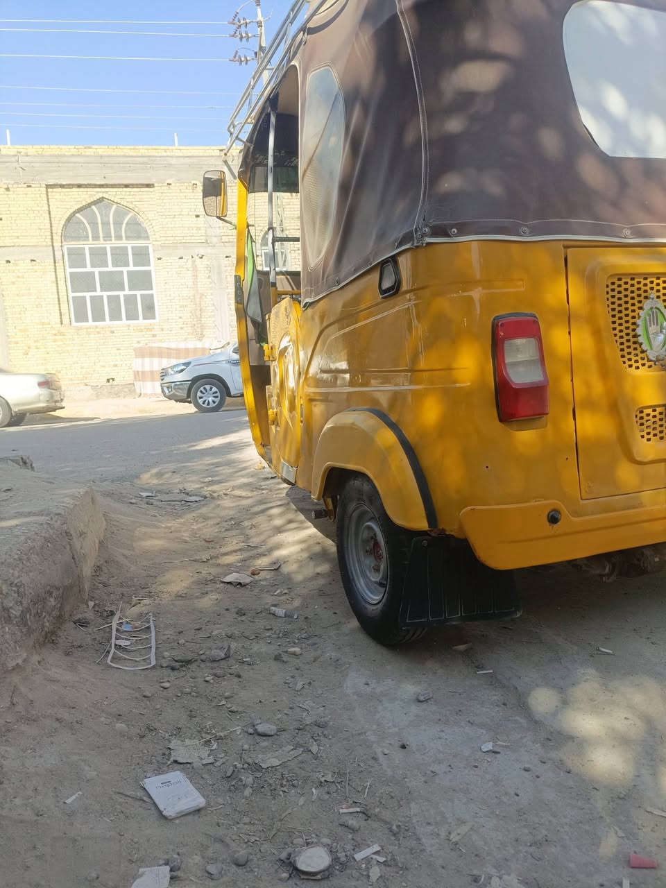 تكتك للبيع 21. شهر. 11.
رقم. وسنويه.  لوحات. طالعه. رقم. واصط 
شراي. خابر.   *********** مكلف.  بل. نشر 
 المكان.  قضاء. دوايه
