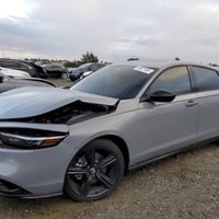 🤍بسم الله على بركة الله🤍 ⛽️🔋هوندا اكورد سبورت L 2025 هايبرد الضرر : كم...