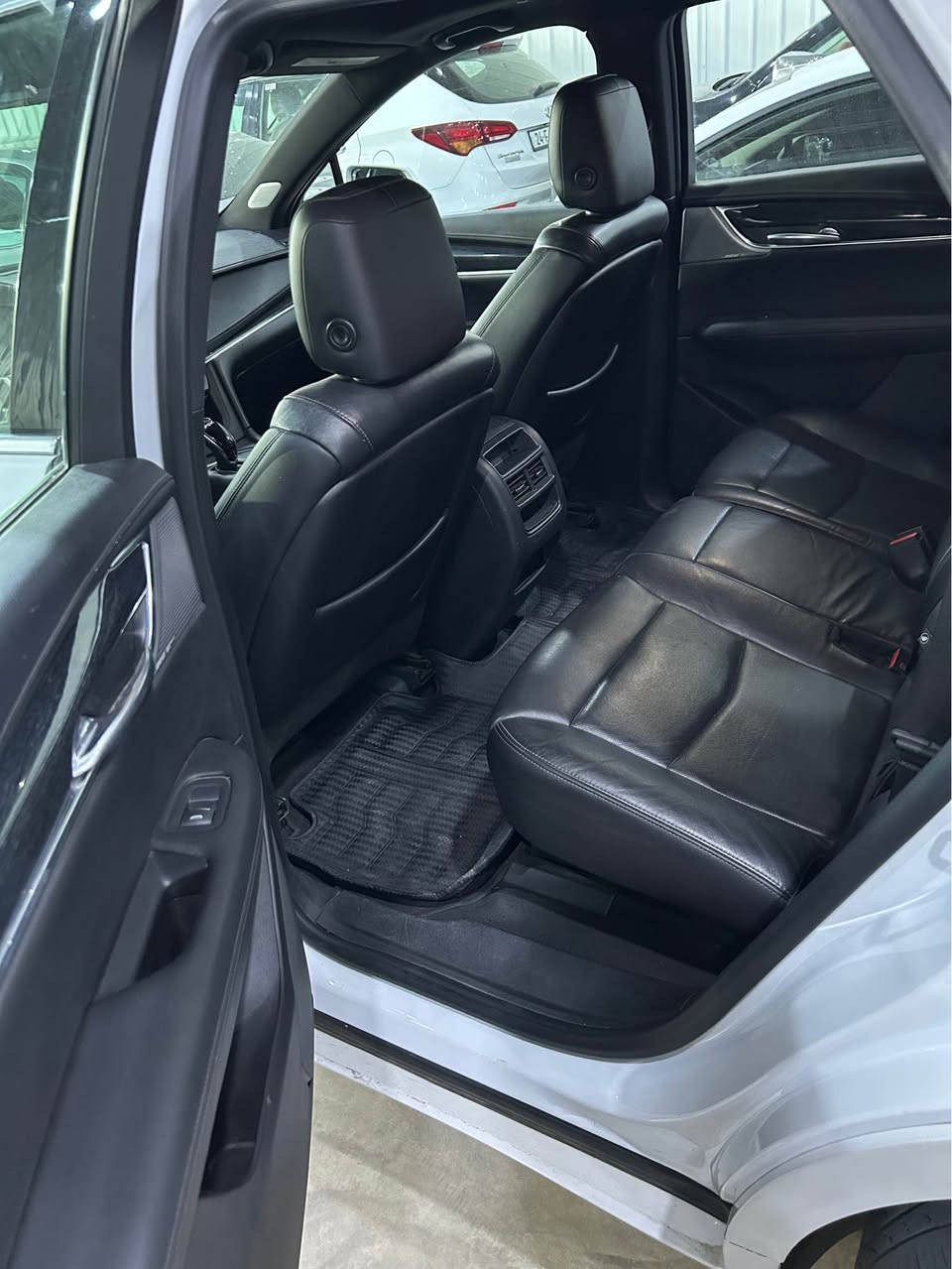 كاديلاك XT5 موديل ٢٠٢٠ رقم سنوي جديد بدون ضرر بدون صبخ بي بس تعديل بارد 
محرك ٢٠ توربو 🚀🚀
مواصفات 350T  فول فول للاخير
بصمة
تشغيل عن بعد
لايت ليد
لايت زينون
بگ لايت ليد
كشن جلد
كشن كهرباء
كشن ميموري
كشن هيتر 
استيرن كهرباء
بانوراما
بريك بصمة
صندوق كهربائي 
صندوق شاپ
سماعات BOOS
***********
سعر 185 بي مجال كركوك, العراق

