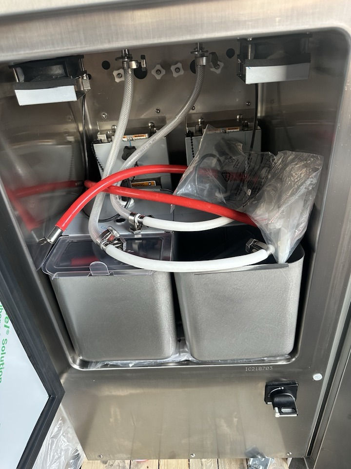 كل رمضان و انت طيب يا حبيب 🌙
دائمآ احدث الموديلات ايطالية 🇮🇹
📍العنوان : مقابل تيرمينال سليمانية 
للاستفسار يسعدنا تواصلكم معنا على  بيس الأرقام التالية
*********** 
WhatsApp: 00393899265052
