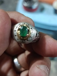 زمرد زانبي طبيعي • ١٢ ماسه • قياس ٢٤