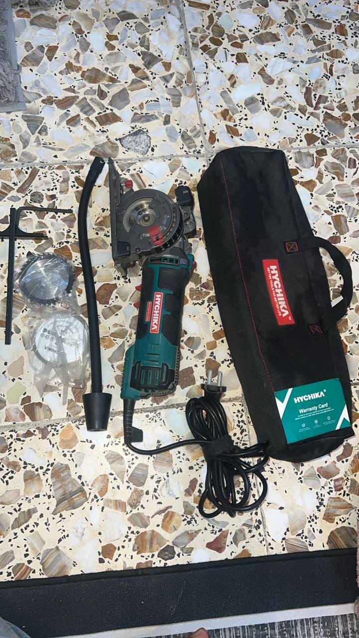 السلام وعليكم عندي اغراض للبيع اكتب سعر بل يرضي الله وتعال اخذهن للستفسار ***********
