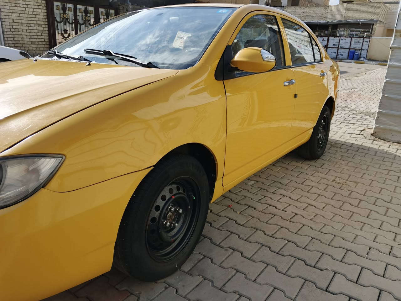 سلام عليكم عندي ليفان620 مديل  2013 مكفولة كفالة عامة سيارة بسمي رقم بغداد دولي سعر٥٣ لهاتف  *********** غير متواجد عل فيس
