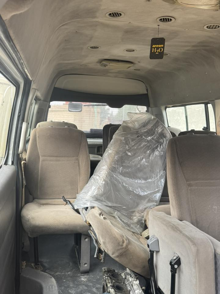 السلام عليكم سياره شيري عالي كفاله من الصبغ والضربه ما عده الطخه شبر موضحه بل صوره
سياره رقم نجف دولي طالع مصفر  تحويله ثاني يوم بل بصره 
مكينته بلاديه 
سياره بيه بكن  ابيع كايمم محرك
السعر 110 وبيه مجال 
العنوان البصره حي الجامعه 
سياره كامله من الدعاميه لدعاميه وكافه الرسميات 
الاستفسار عله الرقم : 
***********
