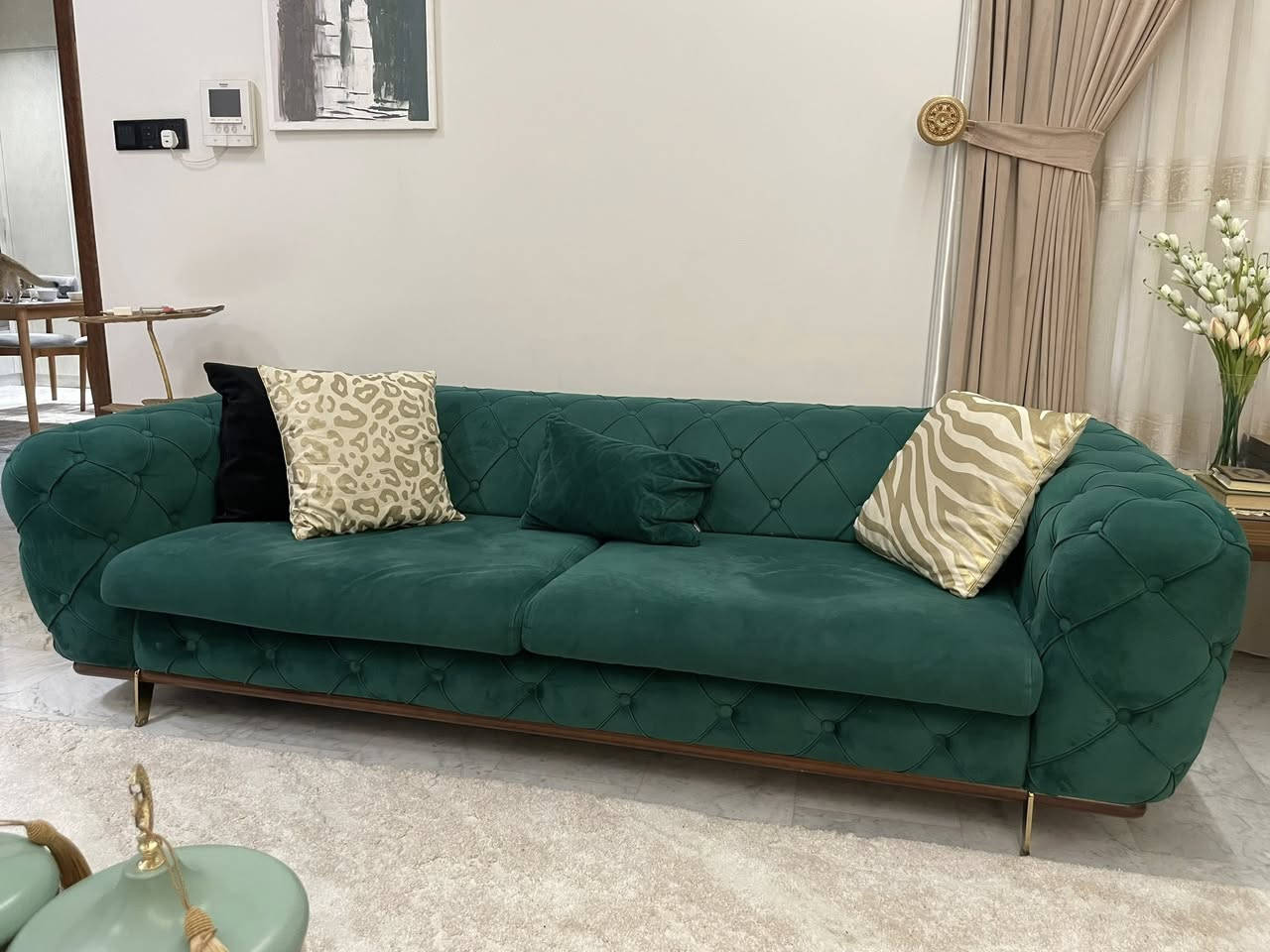 تخم للبيع
تخم قنفات 8 مقاعد مستخدم نظيف 
بدون اضرار قماش قديفة تركي الاصلي 
من اربيل اشترينا ب3 ملايين 
وزن ثقيل جداً وخشب زان الاصلي
سعره 900 ألف مكاني بغداد-الحارثية


**إذا كنت صاحب هذا الإعلان وتريد حذفه لأي سبب، رجاءا أرسل رسالة إلى الدعم الفني**