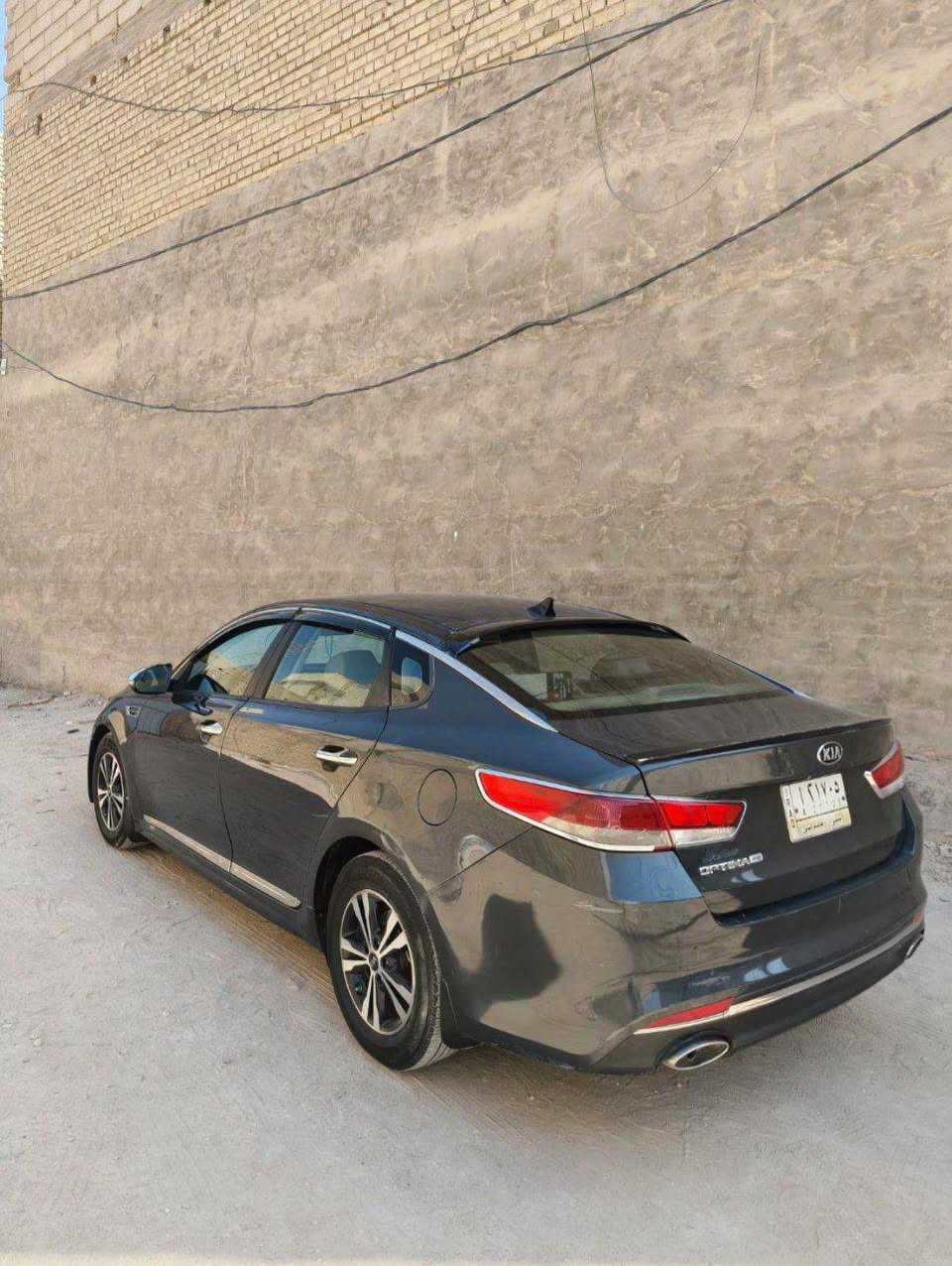 سلام عليكم اخوان اوبتمه 2016 محرك 2400 حاوية بيهة صار يومين من شديته
تبريد  حدادية سيارة جاهزه مابيهة  اي نقص 
بدون دواخل  بيهة جاملغات خلفي  بنيد مبدل جاملغ ايمن فقط 
 سعرها 110  بيع او مراوس  حسب قناعه   مكان سياره كربلا  ***********
