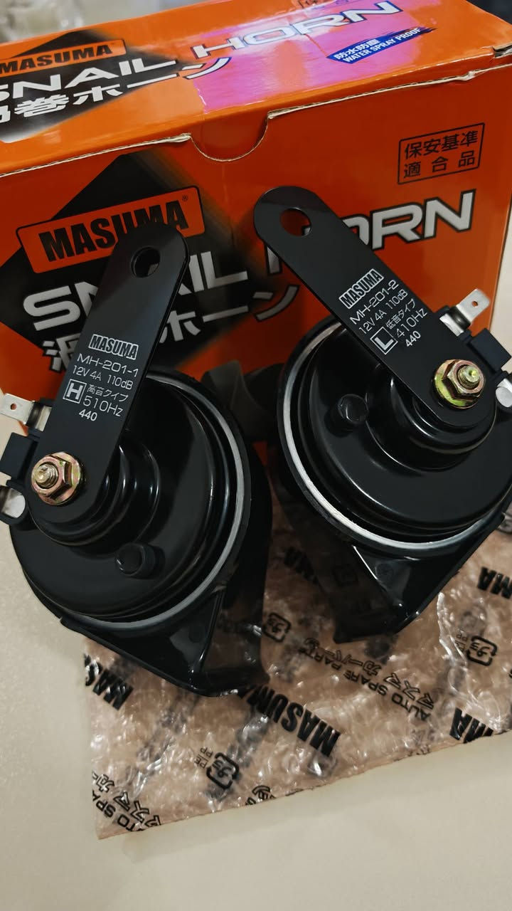 السلام عليكم 
عندي هورن اصلي ياباني من شركة ماسوما 
للبيع 
الهورن جديد غير مستخدم 
صوت الطاط والصوت واضح وكلش حلو 
الي يحب يراسلني وبخدمته 
***********
