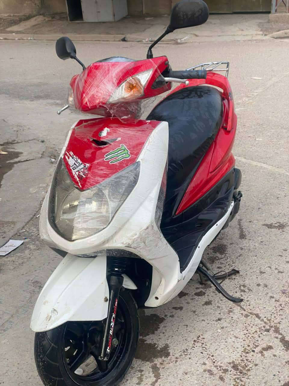 سلام عليكم مرخصت مدير الكروب سكنز فحل بلادي كله شغال سلف هندر اشاير دبل اشاير مابيه اي نقص دراجه طافيه مشتغله ما تسمعه مراوس فورزه 08مكاني بغداد دوره ابو دشير *********** بس وتساب متواجد وعله رقم خاص مامتواجد
