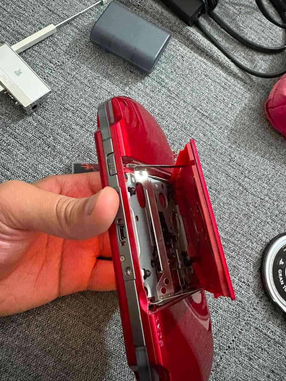 Psp 3000 كامل محلقاته ورام وشاحن اصلي ياباني  نظيف ولا شخطة بي السعر 150 دولار


**إذا كنت صاحب هذا الإعلان وتريد حذفه لأي سبب، رجاءا أرسل رسالة إلى الدعم الفني**