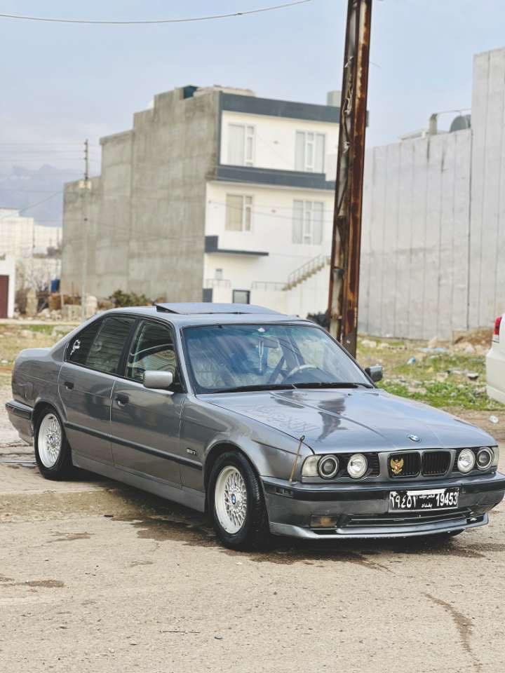 bmw 1994 ful full
Bmw 525i 1994 سەرەتا بەناوی خوای گەورە 
بیئێم  سەیارەکە تا بڵێی جوانە تازە بۆیاخ کراوە مەکینەی لۆک لۆکە یەک قەترە دوکەڵی نییە
گێڕو مەکینە بە شەرتی 10 فیتەر
موسو بڕاوە بە شەرت
پشتو پێشی کەپس یەک نوکە دەرزی لێدراوی نییە 
 سڵایتە 
تەبریتە
کوشن جڵدە 
کوشن هیتەرە 
ناو فۆرمیکایە 
دەبڵ چەکمەجەیە
دوو جام کارەبای
ناوەکەی لۆک لۆکە 
پشتوو پێشی M 
پێش گەورەیە 
لایت ئەڵقە 
سەیارەکە سەنەویە 
سەنەوێکەو بە هەدێ ئەیەمێ کەفیلی ماڵی مەدەنی موسو بڕاوەی دەکەم 
سعری 29$ گەڵاوو مەجالێکی  برایانە


**إذا كنت صاحب هذا الإعلان وتريد حذفه لأي سبب، رجاءا أرسل رسالة إلى الدعم الفني**