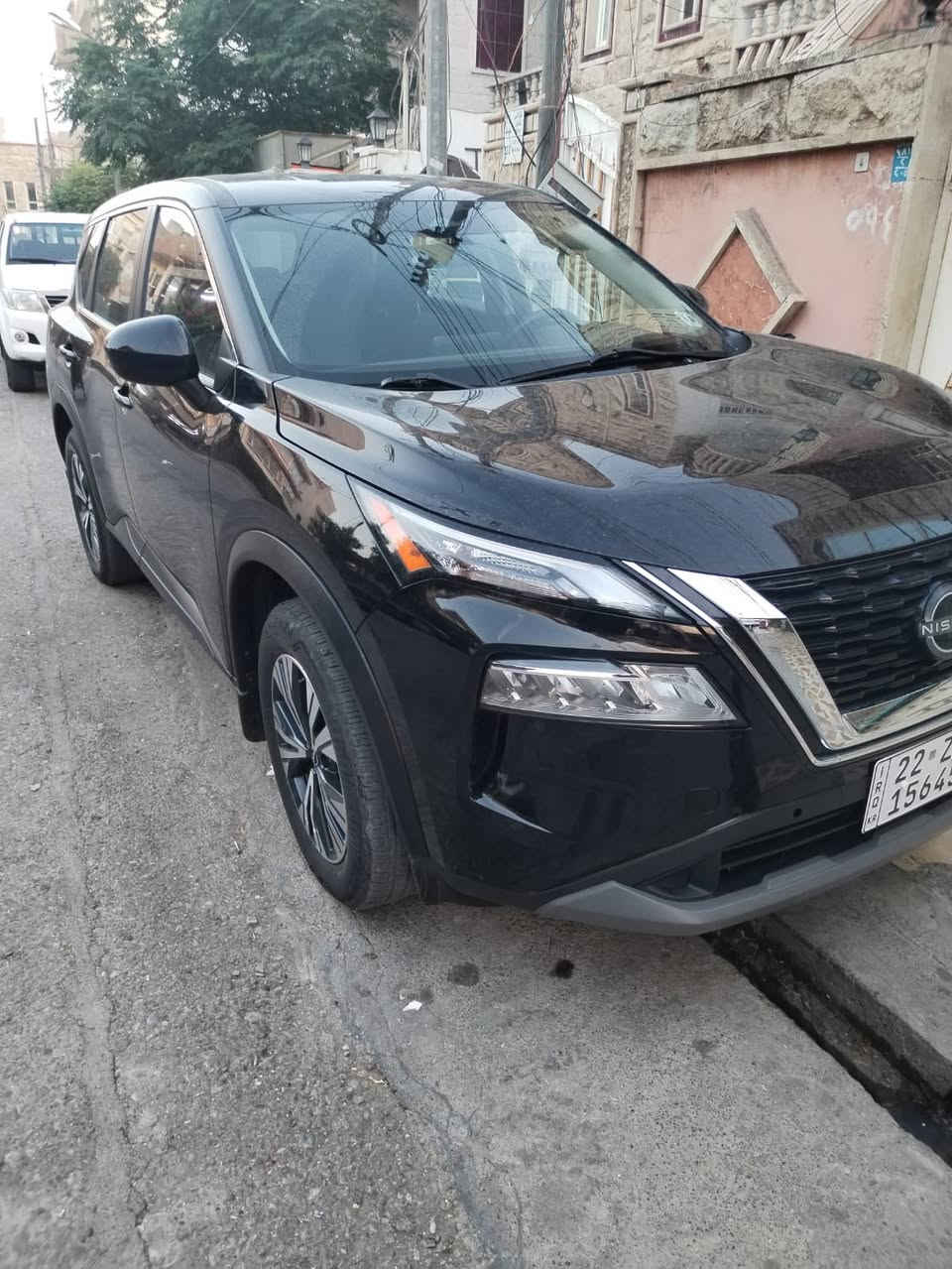 نيسان روك موديل 2023 مواصفات SV دبل اكسل بصمه وشاشه وحساس وردار مكان سياره اربيل
***********
