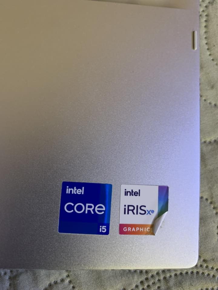 لابتوب دل للبيع السعر 450 جميع التفاصيل بالصورة 
***********
