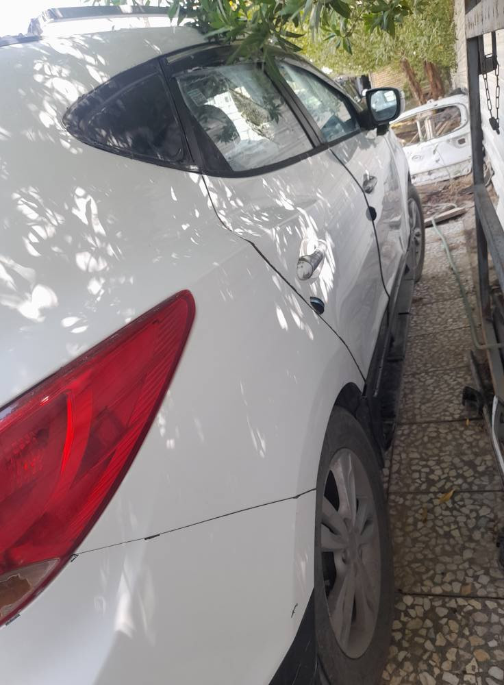 توسان موديل ١٠ بسمي مكانه بغداد السياره بيه جفيه ومعمره وبيه مكانات مفطره تخم تاير جديد رقم دولي بسمي سعره ٩٥ وبيه مجال مكينه ٢٤٠٠ دوش السياره خليجي الفطور مرفقه بلصور 
مكانه بغداد تفاصيل أكثر ***********ا بغداد, العراق
