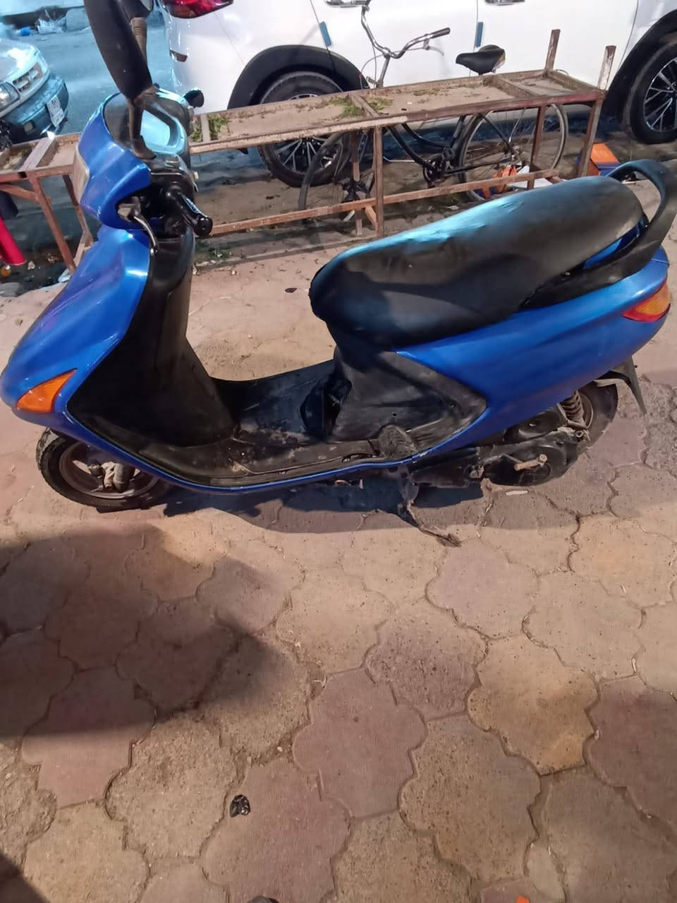 السلام عليكم دراجة فراشه للبيع نضيفه السعر 450 وبيه مجال
***********
