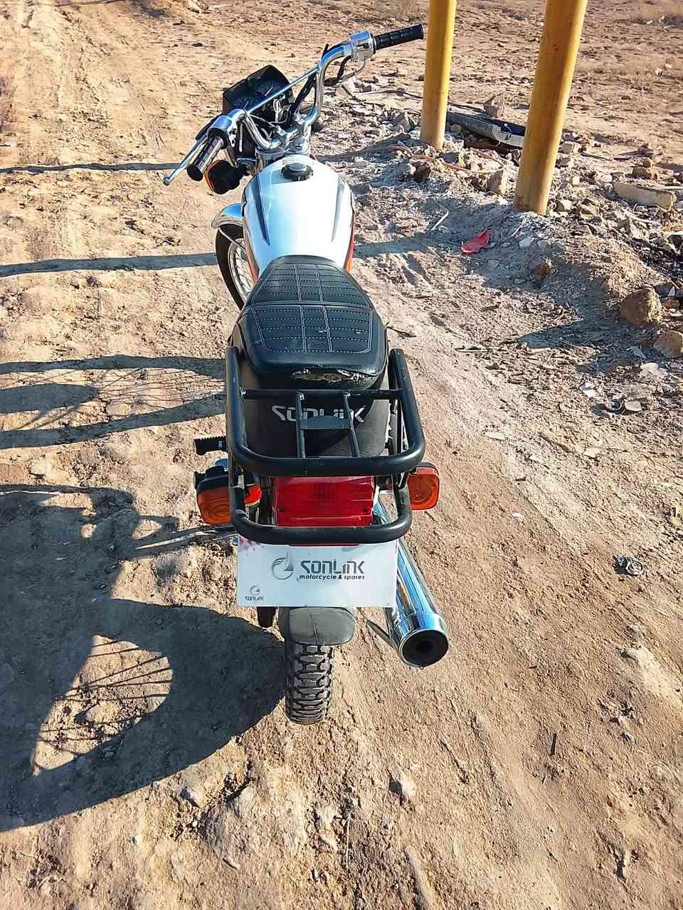 لبيع دراجه يراني4 سونك موديل 2025سعر 600مكاني بغداد المدينة اتصل 0775 035 8141
