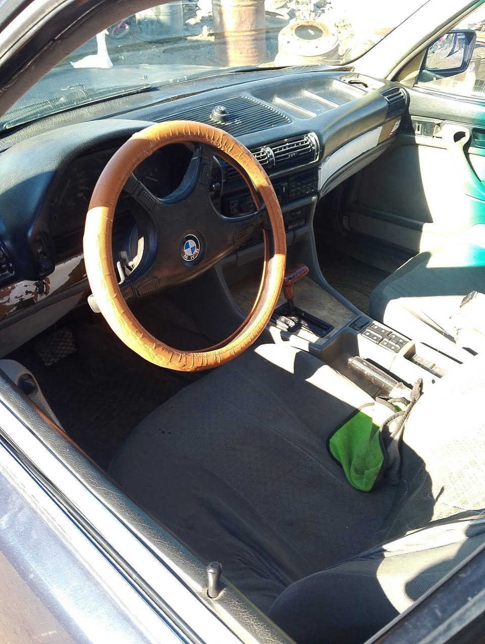 BMW. 735مكينه حاويه گير اوتو كهربايات شغاله تخم تايرجدير رقم انبارانگليزي سنويه لل30 السعر35المكان واسط للاستفسار***********. ***********مكلف بلنشر
