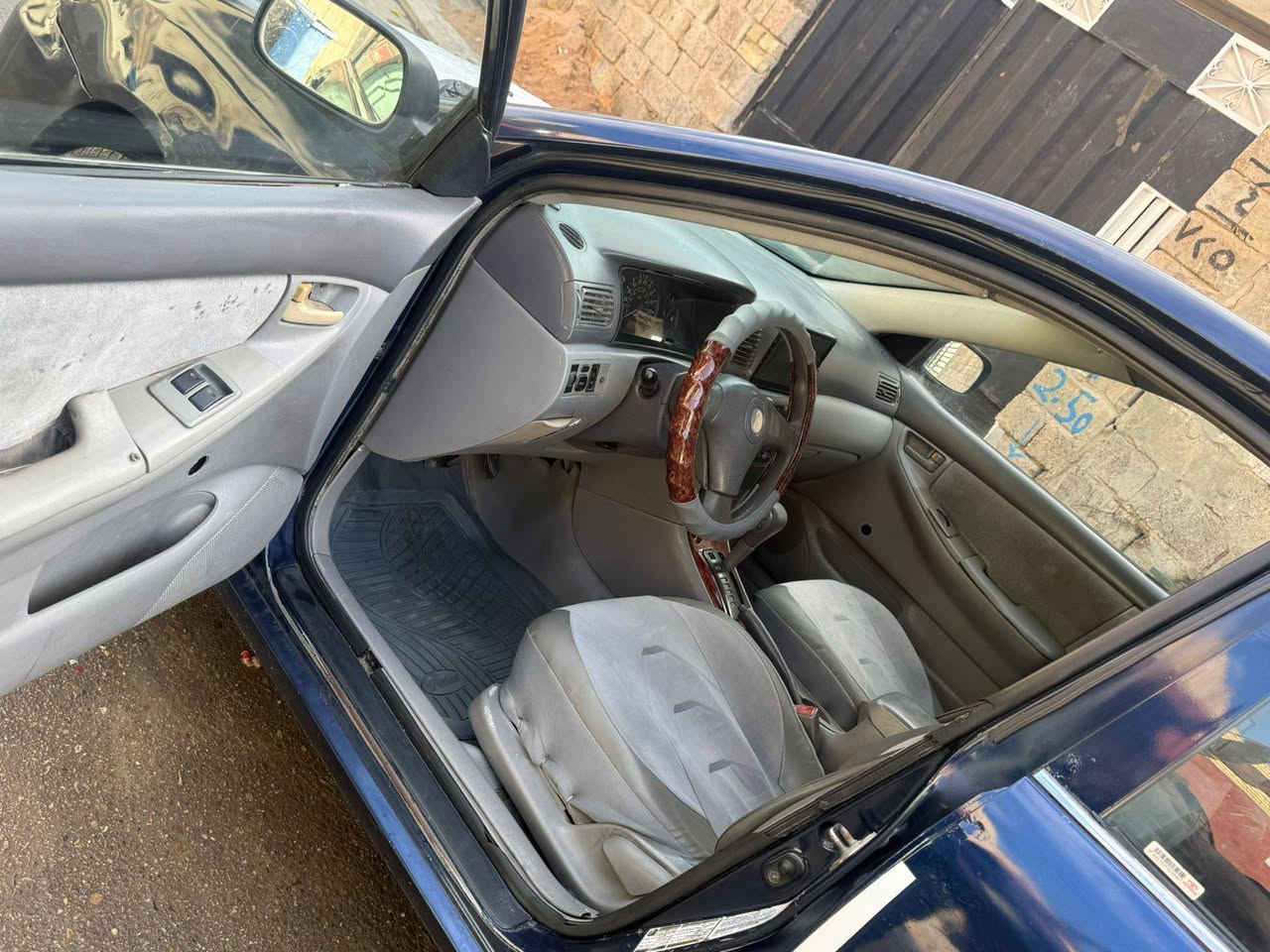 سلام عليكم حبايب كورلا نحله للبيع رقم بغداد تحويلها ثاني يوم تخم تاير كير ومحرك مكفولات سياره حال جديده داخل طبي محرك 1800  تبريد شغال جاهزه من كلشي السياره صبغ حزام جماليه
سعرها 83 وبيها مجال لشراي 
مكان السياره الفلوجه 
***********
***********
