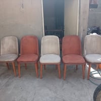 كراسي خشب فول نظافة قماش شامو سعر على الخاص او الاتصال 07719235651