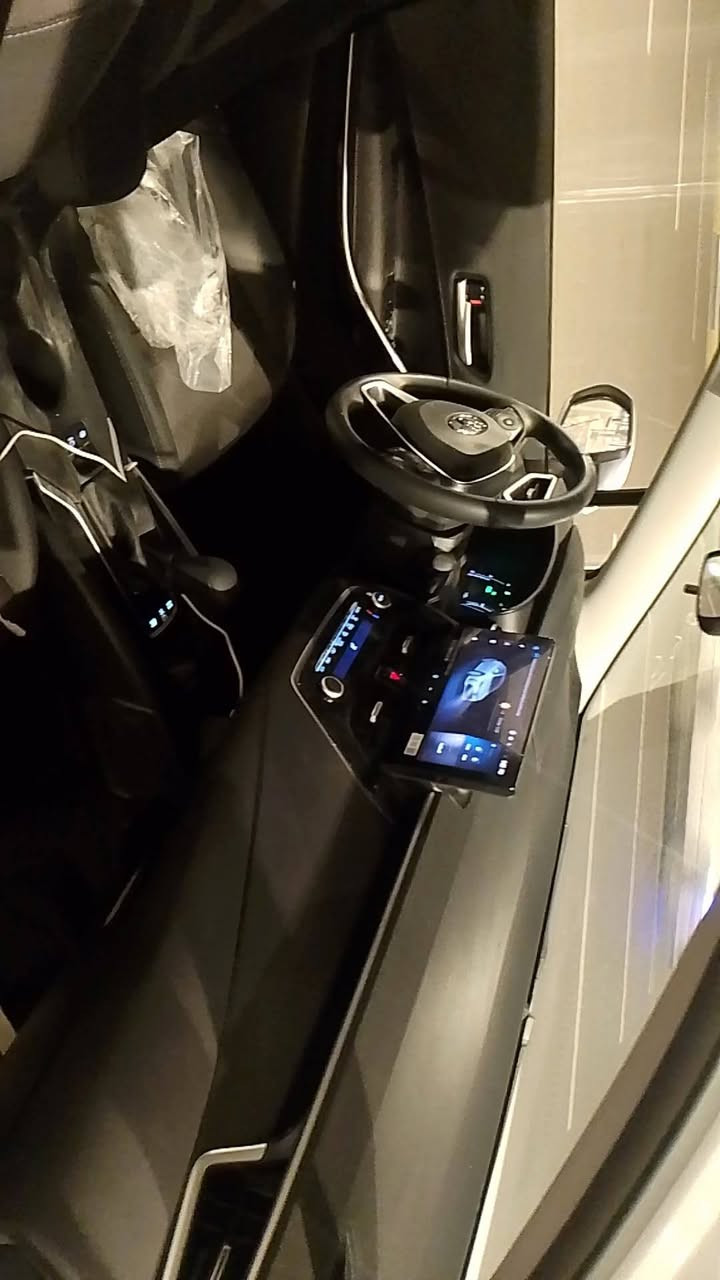 للبيــع كورلا   هايبرد  (2025)
محجـــوزة للمصـــرف ستقطاع مباشر 

رقم بغداد دولي راعي بغداد 

ماشيه 8000 ألف 

السعر  / خاص

الهاتف/***********
مكان السياره بصره
