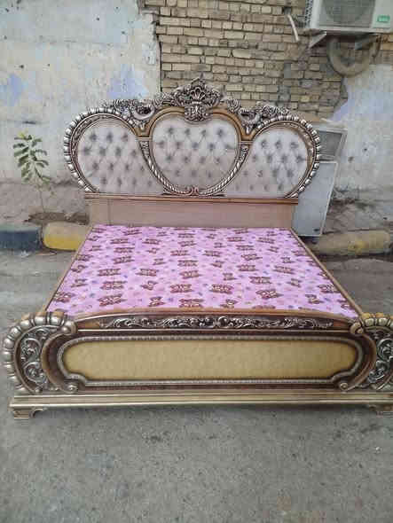 جربايه نفرين للبيع 
سعر 140 وبي مجال 
العنوان العزه القديمة 
***********
