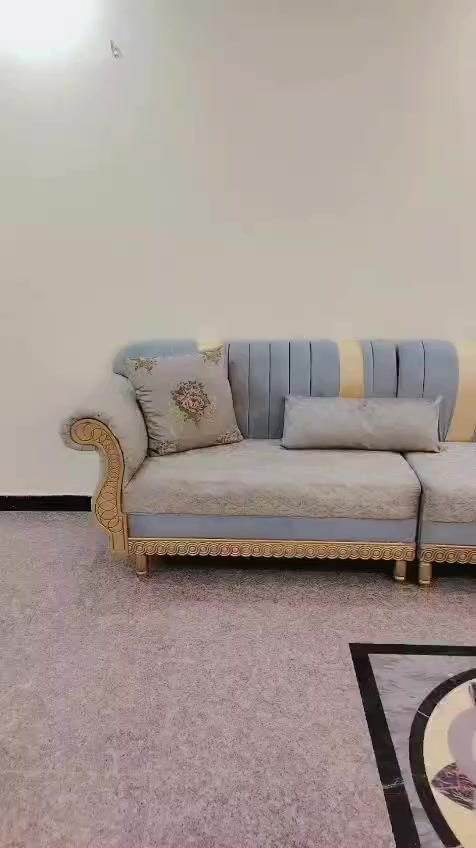 هلاو عيني عندي ديوان للبيع لسعر ٢٥٠  العنوان الرحمانيه يم جامع الرسول


**إذا كنت صاحب هذا الإعلان وتريد حذفه لأي سبب، رجاءا أرسل رسالة إلى الدعم الفني**