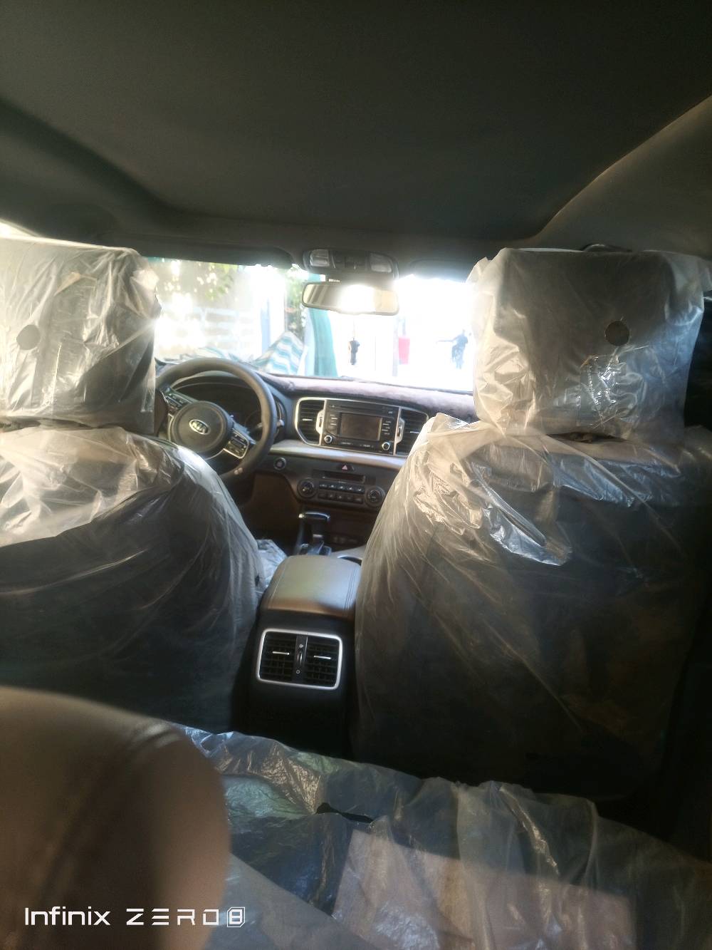 سبورتج موديل 19 السعر 225ورقه مواصفات بانوراما كاميرا خلفية حساسات امامي خلفي اشاير بلمري مري شفط سماعات جي بي ال تبريد قطعتين ثلج محرك 2000دوش  ماشيه قليل جنطه كهربائيه دكمه بلجنطه انطمه قياده متعددة 
تحكمات ستيرن ومسجل زراكات ماء داخل نظيف جدا  ويل كب كبير 19 وبعد هواي مواصفات  سياره مابيه نقص تاخذ وتدعيلي السعر 225 قفل رقم بغداد 
