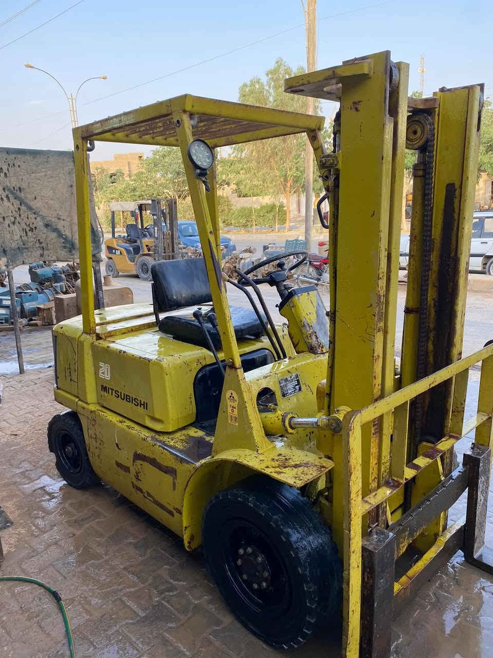 رافعه مسيوبوشي 2طن بانزين بدون سعر 38 ورقه ومجال بصيط ***********
