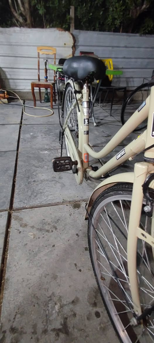 السلام عليكم بايسكل للبيع شركه سانتوس اصلي مديل 2025 حجم 26 لون صحراوي السعر 100قفله🔴🔒 المكان الشعله الجوادين 👈🏻***********
