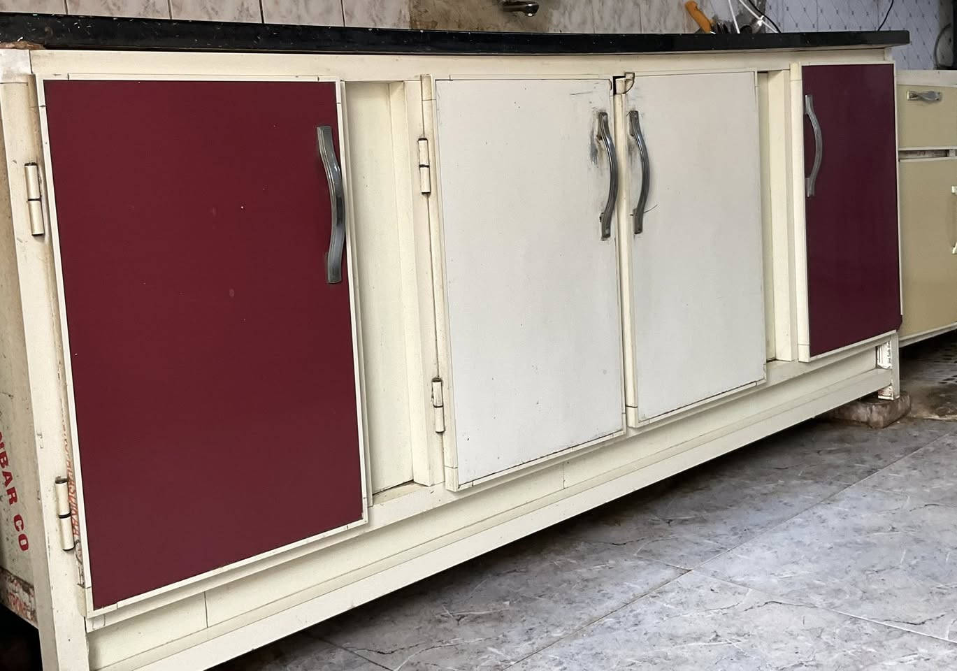 كاونتر للبيع ألمنيوم طوال السنكي مرمر 2 متر ونص و كاونتر  ارضي 2 متر مع ملحق 
السعر 500 الف 
الديوانية المركز للتواصل خاص


**إذا كنت صاحب هذا الإعلان وتريد حذفه لأي سبب، رجاءا أرسل رسالة إلى الدعم الفني**