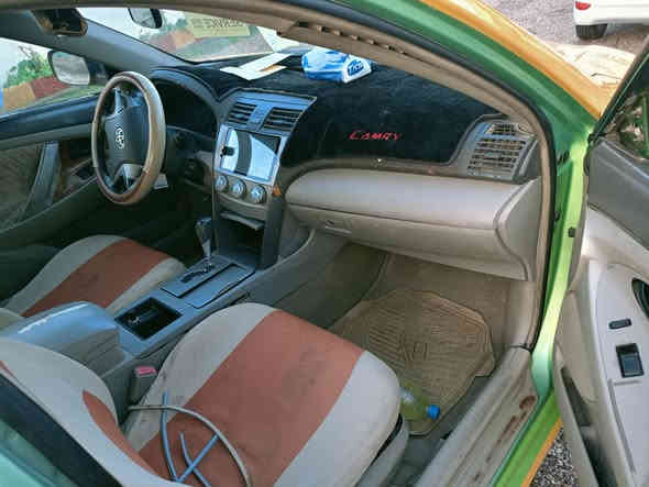 سياره كامري
موديل 2007
محرك كير جديد 
محرك 4
رقم نينوى 
السعر 75

مكان موصل ناحية القياره قريه الاجمسه 
***********
