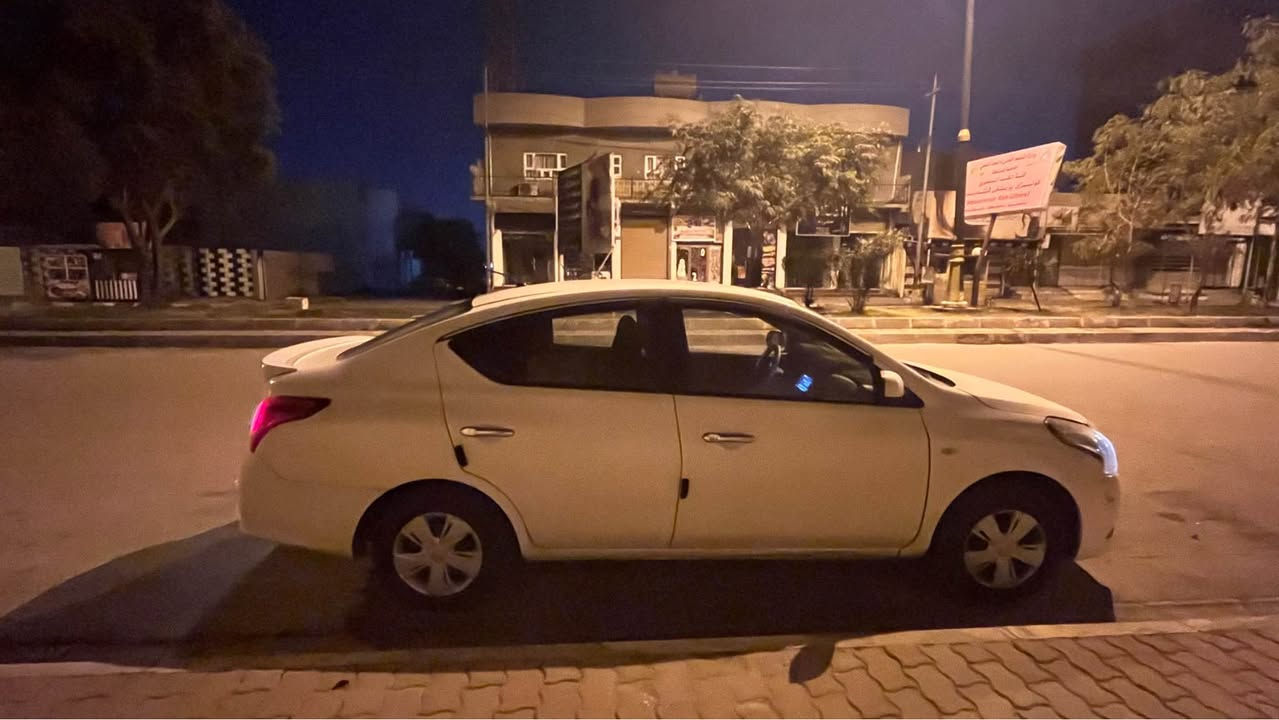 السلام عليكم 
نيسان صني موديل 2019
سيارة گير محرك شرط
سيارة بدون مصرف 
بيها شاشة كامرة سيارة حلوة مو مال معرض مال بيت السعر 110 وبيها مجال للطيبين رقم موبايل *********** كركوك, العراق
