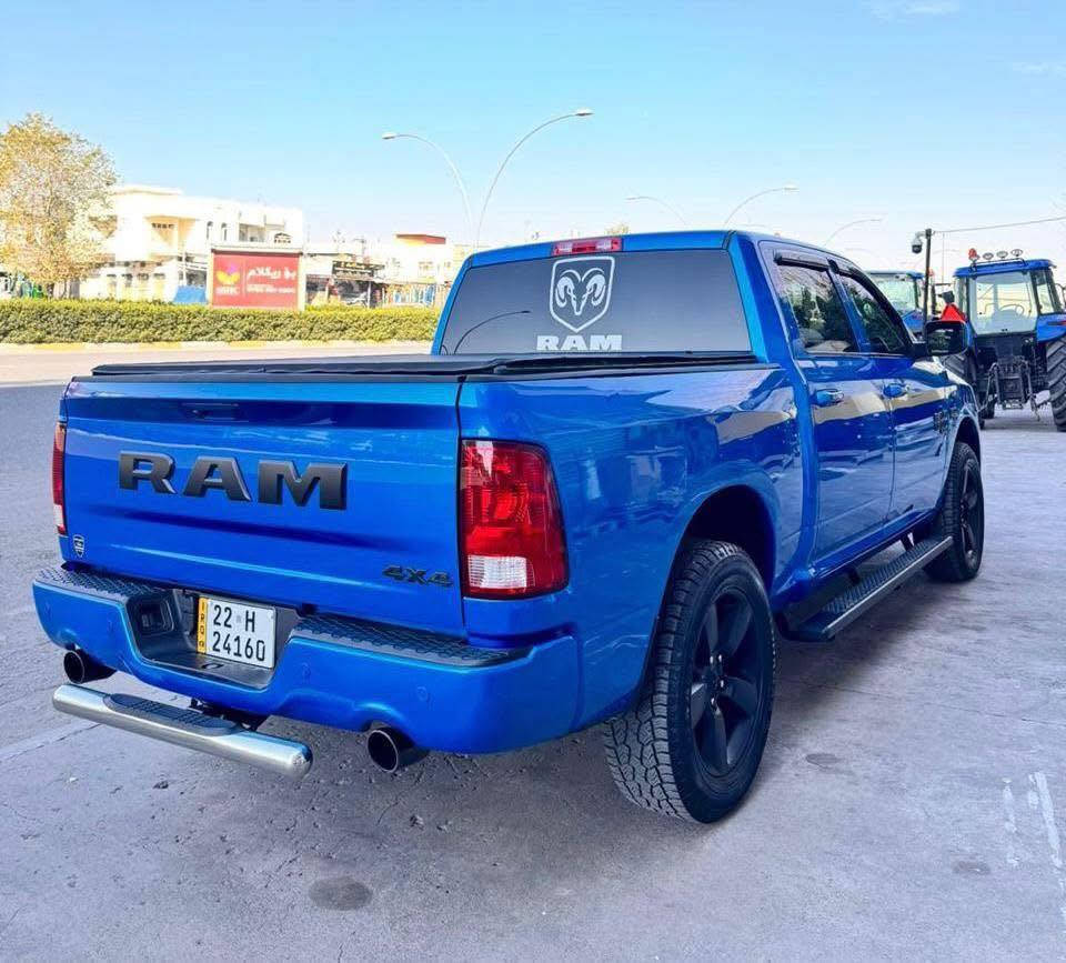 السلام عليكم الاعضاء المحترمين جمعه مباركه ع الجميع
الي يدور النظيف يلكاه بهاي السياره اخت الكلين 
بدون تبديل  بدون شاصي بدون لغد  بدون ايرباك 

دوج رام كلاسك 2022 رقم اربيل بأسمي اني الشرعي مالتها تريد وكالة اتريد تحويل مباشر اني حاظر 
مواصفات مكينه هيمي 5700 
دبل كزوز رياضي
شاشه وسط وكامره دواره
حصان بالوسط
تحكمات فول 
كشن السايق كهرباء
تدفئه ستيرن وكشن
فور ويل 4\4
بيها منظومه غاز صارلها شهر مشدوده ع السياره
تخم تاير برجستون جديد
ظلال رسمي للسياره 80‎%‎
لايت زنون  ليزري عالي ناصي
سياره كلش حلوه وبالحقيقه بعد احله من الصور وبالعافيه ع الياخذها  
مكانها بغداد شارع فلسطين تقاطع الصخره
*********** واتساب
