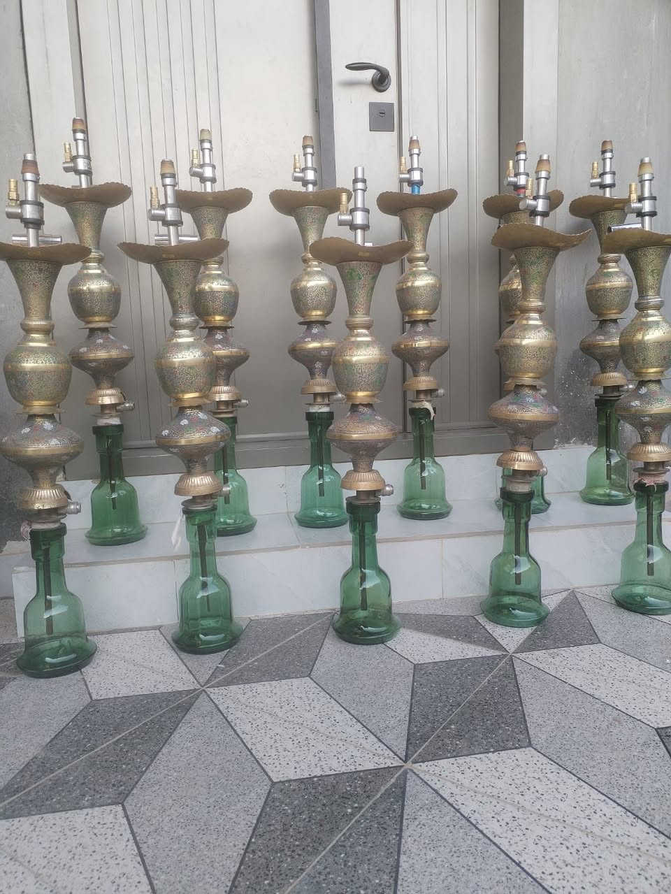 السلام عليكم وصول وجبة اراكيل مستعمل جديده نضافة 90% 
كامل ملحقات شيشه وقمجي ابو القبضة الاصلي نحاس داخل خارج 
الكمية خير من الله البيع فقط جملة العنوان ديالى -بعقوبه 
يتوفر توصيل ولكن بعربون مقدما للاستفسار ***********
