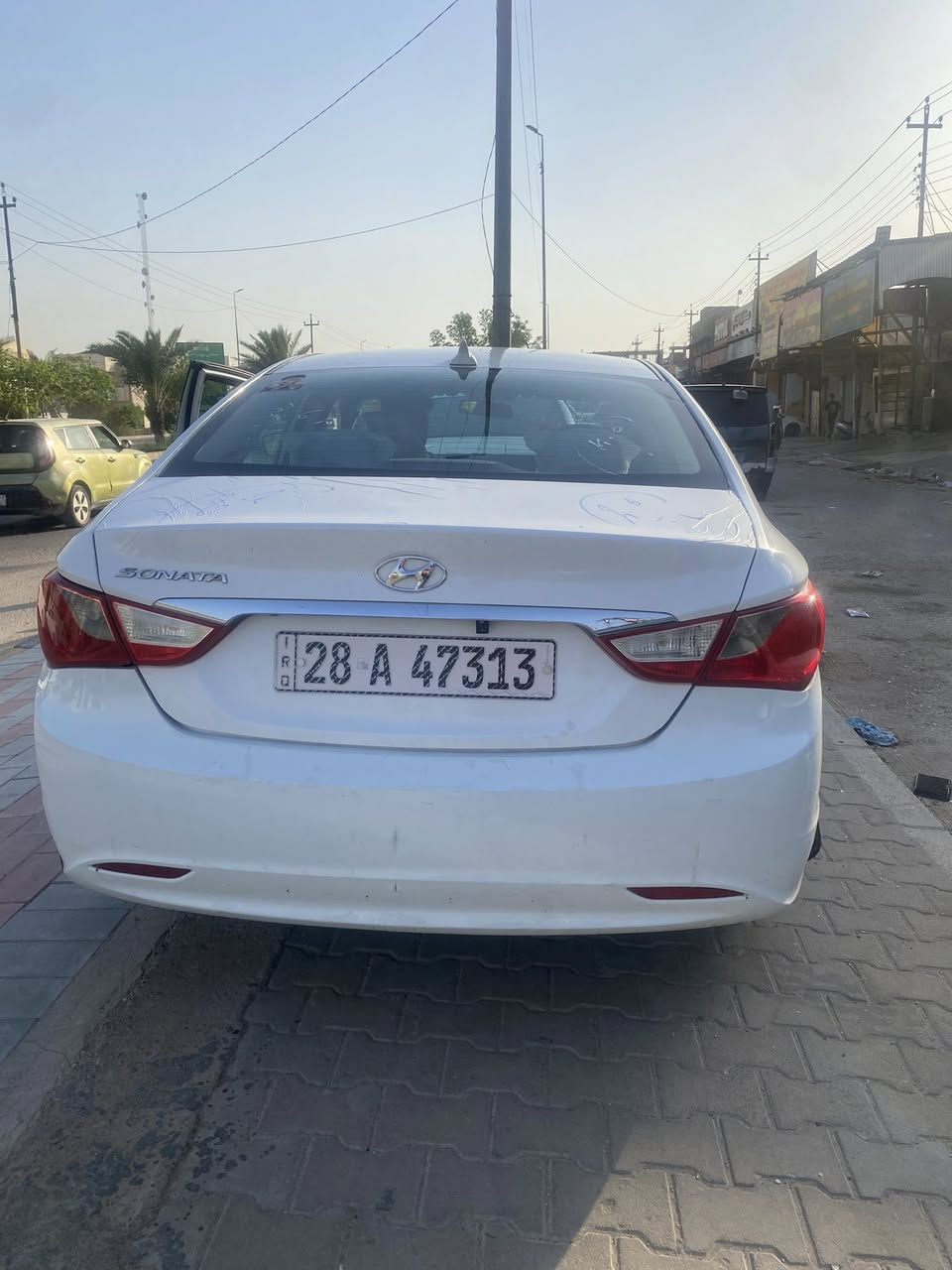 السلام عليكم سوناتا 2013 أمريكي gdi 2400  باسمي رقم نجف تبريد ثلج بيها 3 قطع تبديل لون بلادي مامصبوغات بدون دواخل ولا شواصي مكانها نجف الاستفسار *********** للبيع او المراوس حسب القناعه
