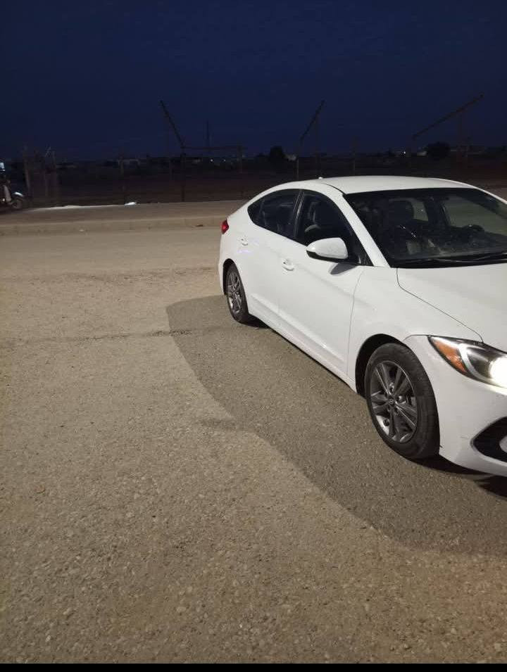 السلام عليكم الانتره موديل 2018 واردامريكي مواصفات فول ما عده الفتحه بيه صبغ مكانات اثر تقشير الباقي مكفول من الضربه وتبديل مكينه كير مكفولات تبريد ثلج السنويه وارقام جدد انكليزي السيارة جديده ماشيه 120 جاهزه من كلشي السعر 113 بيه مجال قليل مكاني البصرة رقمي ***********
